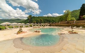 Yachting Residence - Private Dock, Lake Access & Spa